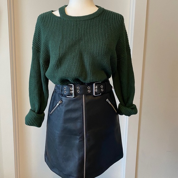About Us Green Sweater Revolve Clothing - Picture 4 of 10
